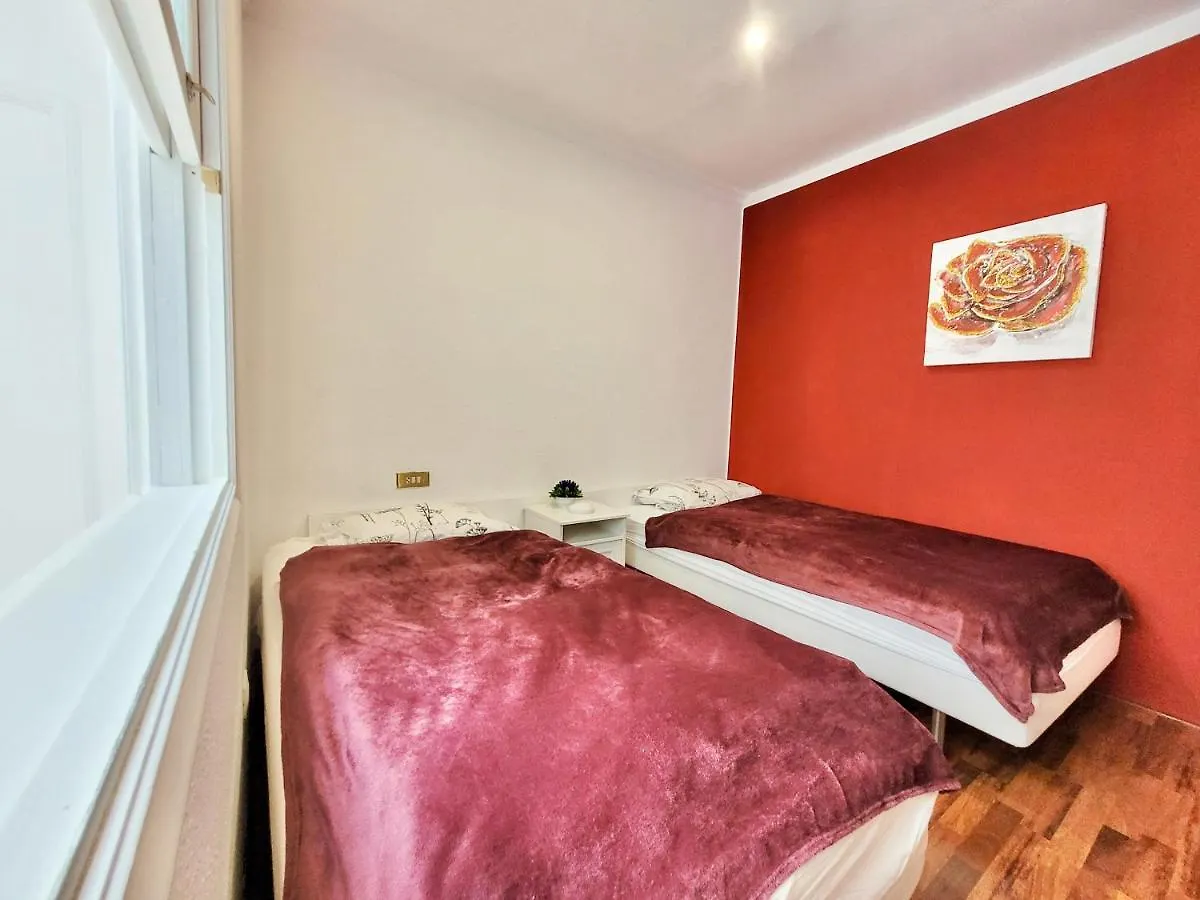 בית נופש הוילה לה אורוטבה Casa Bella ספרד